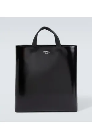 Prada Tote de piel con botella térmica