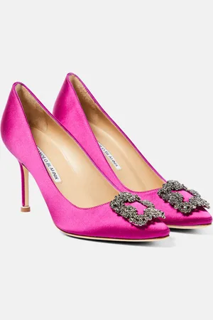 Manolo Blahnik Salones Hangisi 90 de satén adornados