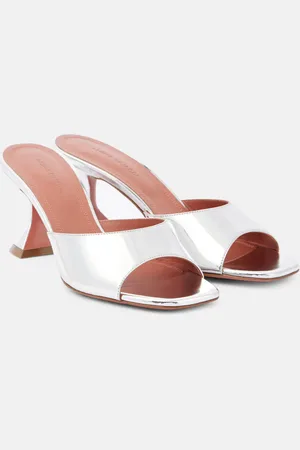 Amina Muaddi Mules Lupita 70 de piel metalizada