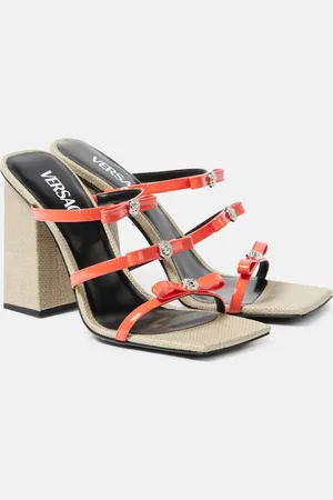 VERSACE Sandalias 95 de piel con Gianni Ribbon