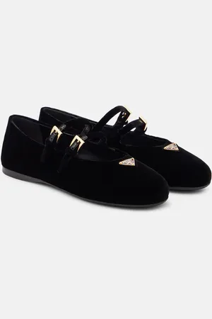Prada Zapatos planos Mary Jane de terciopelo
