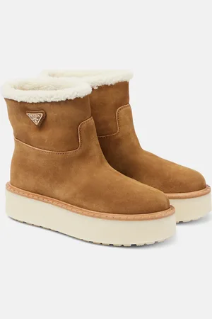 Prada Botines de ante con forro de borrego