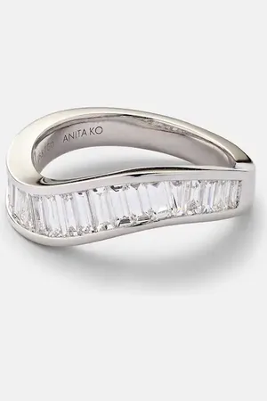 Anita Anillo Wave de oro blanco de 18 ct con diamantes