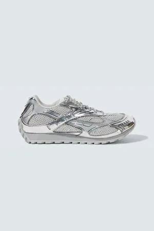 Bottega Veneta Zapatillas Orbit con efecto metalizado