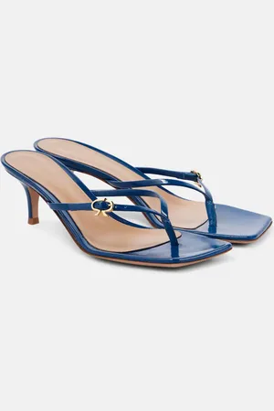 Gianvito Rossi Sandalias de charol con lazo