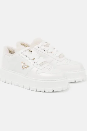 Prada Zapatillas de piel con forro de borrego