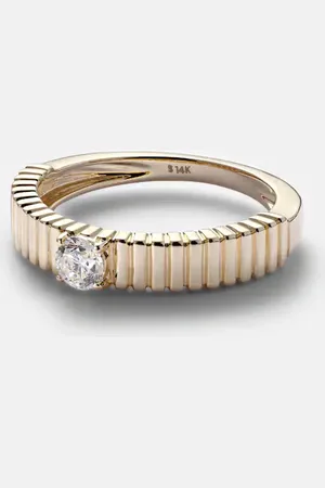 STONE AND STRAND Anillo Cher de oro de 14 ct con diamantes