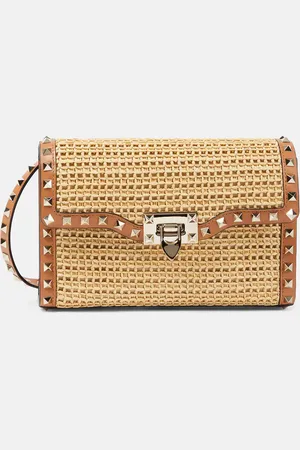 VALENTINO GARAVANI Bolso al hombro Rockstud Small de rafia