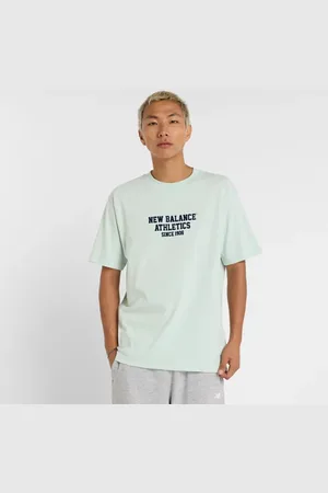 New Balance Hombre Varsity Graphic T-Shirt, Algodón, Talla 2XL