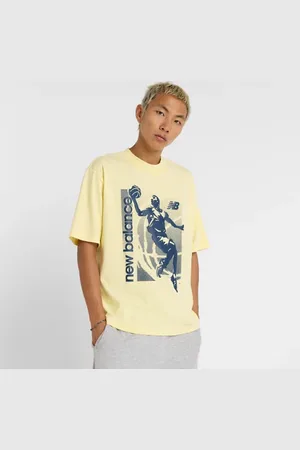 New Balance Hombre Hoops Graphic Vintage T-Shirt, Poly Knit, Talla 2XL