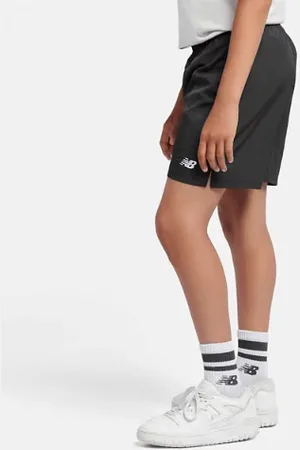 New Balance Chico Small Logo Nylon Short en , Talla 12-13Y