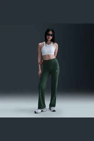 Nike Sportswear Pantalón de tejido Woven y talle alto - Mujer