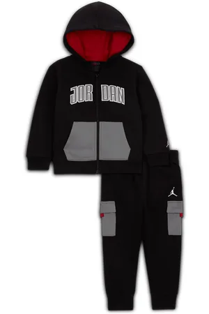 Jordan Conjunto de dos piezas con sudadera de tejido Fleece con capucha, cremallera completa y bolsillo tipo parche - Bebé