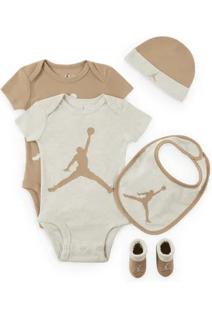 Jordan 5-Piece Core Gift Set Conjunto de bodies de cinco piezas - Bebé