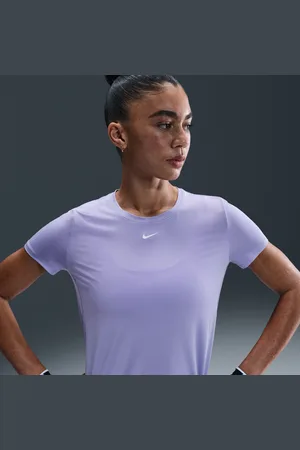 Nike One Classic Camiseta de manga corta Dri-FIT - Mujer