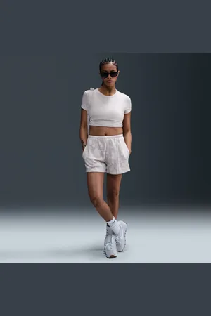 Nike Sportswear Chill Terry Pantalón corto de talle medio y tejido French terry con estampado - Mujer