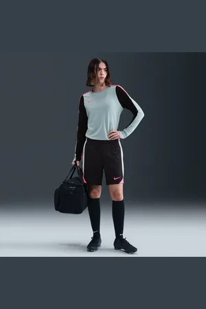 Nike Strike Pantalón corto de fútbol Dri-FIT - Mujer
