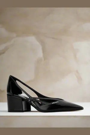 Prada Zapatos cut-out