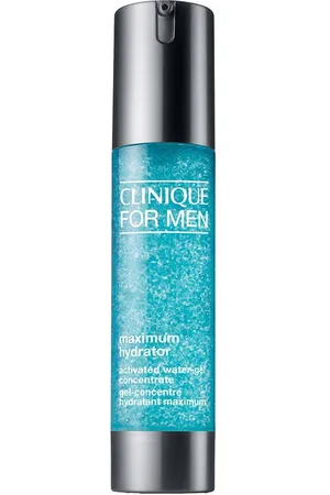 Clinique MEN MAXIMUN activated water gel concentrate. Tratamiento Facial Hidratante. Edad: Entre 26 y 35 años, Entre 36 y 50 años. Tipo de Piel: Todo Tipo de Pieles. Texturas: Gel. Formulación: Hipoalergénico, Sin Fragancia. Tendencias: Skinimalism