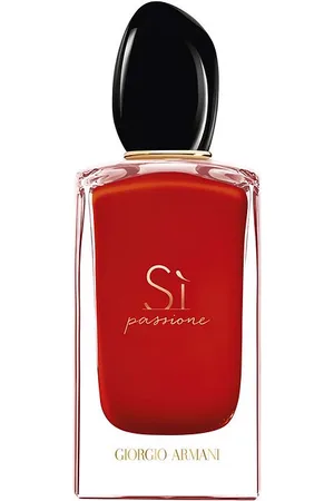 Giorgio Armani SÌ PASSIONE. Perfume. Familias Olfativas: Floral, Frutal. Tendencias: Perfumes Seductores. Green Beauty: Packaging sostenible, Recarga y rellenable