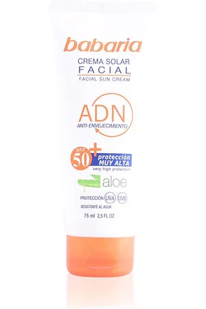 Babaria SOLAR ADN crema facial aloe vera SPF50. Protector solar facial. Tipo de Piel: Todo Tipo de Pieles. Texturas: Crema. Tendencias: Aloe Vera, Skinimalism. Ingredientes: Aloe Vera. Otras Características: Waterproof. Protección SPF: Muy alta SPF