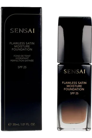 SENSAI FLAWLESS SATIN moisture foundation. Base de maquillaje. Protección SPF: Media SPF 25