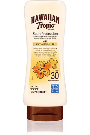 Hawaiian Tropic SATIN PROTECTION ultra radiance sun lotion SPF30. Protector solar corporal. Tipo de Piel: Todo Tipo de Pieles. Texturas: Loción. Protección SPF: Alta SPF 30. Green Beauty: Cruelty Free