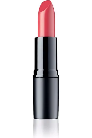 Artdeco Perfect Mat lipstick. Pintalabios y labiales
