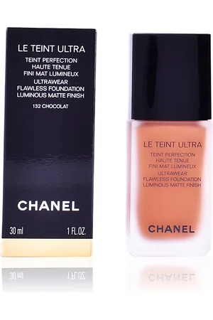 CHANEL LE TEINT ULTRA teint perfection haute tenue. Base de maquillaje. Edad: Entre 18 y 25 años, Entre 26 y 35 años, Entre 36 y 50 años, Más de 50 años, Menos de 18 años. Tipo de Piel: Todo Tipo de Pieles. Texturas: Fluido