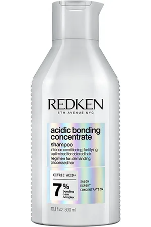 Redken ACIDIC BONDING CONCENTRATE Champú profesional sin sulfatos para cabello dañado. Champú hidratante. Tipo de Cabello: Todo Tipo de Cabello, Cabello Dañado, Cabello Teñido. Formulación: Sin Sulfatos. Tendencias: Ácido cítrico