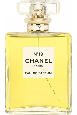 CHANEL Nº 19. Perfume. Familias Olfativas: Amaderada, Floral