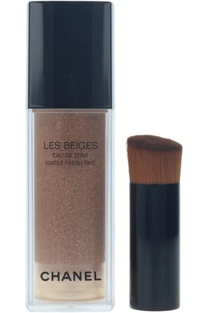 CHANEL LES BEIGES eau de teint. Base de maquillaje. Texturas: Fluido