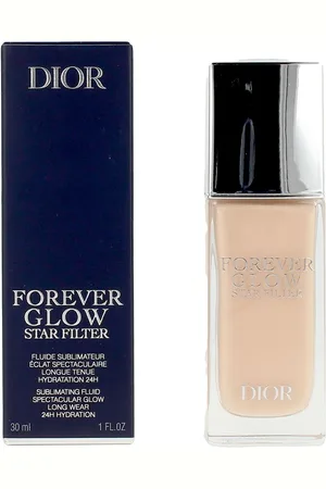 Dior FOREVER GLOW STAR filter fluido. Base de maquillaje. Formulación: No Comedogénico. Green Beauty: Ingredientes naturales. Formato: Dosificador