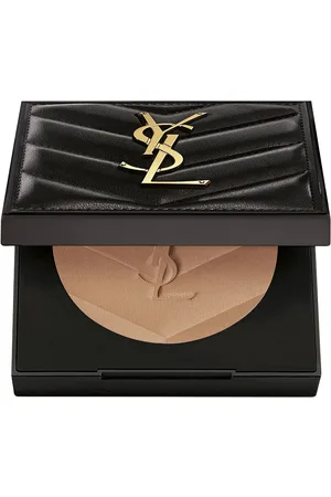 Saint Laurent ALL HOURS HYPER FINISH polvos matificantes multiusos. Polvo compacto. Green Beauty: Ingredientes naturales. Tendencias: Ácido Hialurónico, Niacinamida. Ingredientes: Ácido Hialurónico, Niacinamida