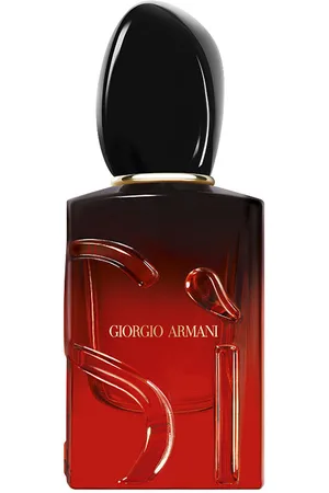 Giorgio Armani SI PASSIONE INTENSE. Perfume - Recargable. Familias Olfativas: Amaderada, Floral. Green Beauty: Packaging sostenible, Recarga y rellenable