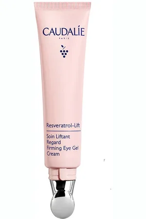 Caudalie RESVERATROL LIFT tratamiento lifting ojos. Contorno de ojos - Anti ojeras y bolsas de ojos. Edad: Entre 36 y 50 años, Más de 50 años. Tipo de Piel: Todo Tipo de Pieles. Texturas: Crema, Gel, Bálsamo. Formulación: Sin Parabenos, Sin Fraganci