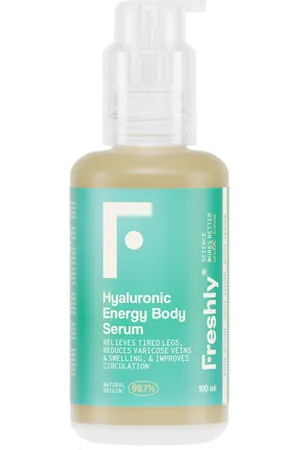 Freshly Cosmetics HYALURONIC ENERGY sérum corporal. Piernas. Texturas: Sérum. Formulación: Sin Parabenos, Sin Alcohol, Sin Siliconas. Green Beauty: Ingredientes naturales, Vegano, Cruelty Free. Formato: Dosificador. Tendencias: Ácido Hialurónico. Ingrediente