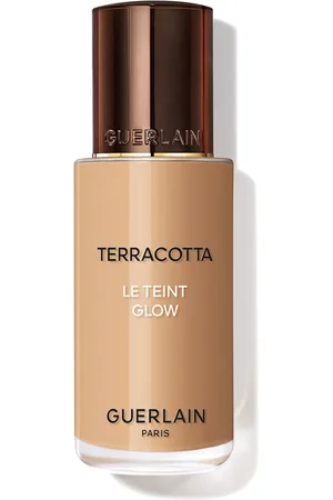 Guerlain TERRACOTTA LE TEINT GLOW fondo de maquillaje fluido. Base de maquillaje. Edad: Entre 18 y 25 años, Entre 26 y 35 años, Entre 36 y 50 años, Más de 50 años. Tipo de Piel: Todo Tipo de Pieles. Texturas: Fluido, Líquido. Green Beauty: Ingredien