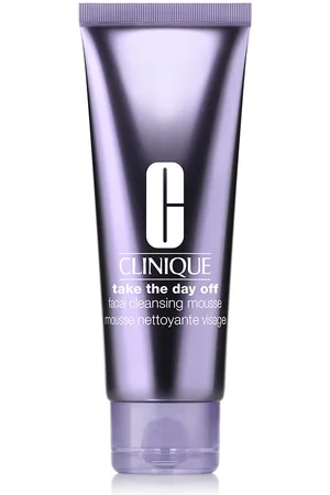 Clinique TAKE THE DAY OFF mousse limpiador facial. Desmaquillante - Limpiador facial. Tipo de Piel: Todo Tipo de Pieles. Texturas: Espuma/Mousse. Formulación: Sin Fragancia