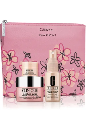 Clinique MOISTURE SURGE SPF25 CREMA HIDRATANTE LIGERA ESTUCHE. Set cosmética facial. Edad: Entre 26 y 35 años. Tipo de Piel: Mixta, Grasa, Seca, Sensible. Formulación: No Comedogénico, Sin Alcohol, Sin Fragancia. Tendencias: Aloe Vera, Ácido Hialuró