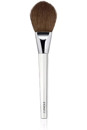 Clinique Brush powder foundation. Brocha de maquillaje