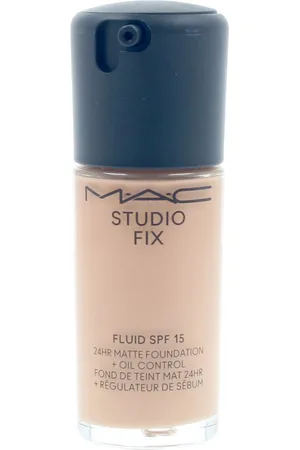 Mac STUDIO FIX FLUID SPF15 foundation. Base de maquillaje. Tipo de Piel: Todo Tipo de Pieles. Texturas: Fluido. Protección SPF: Media SPF 15