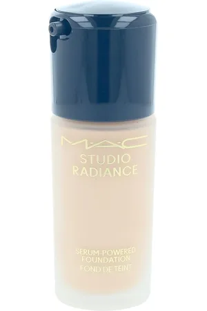 Mac STUDIO RADIANCE SERUM powered foundation. Base de maquillaje. Formulación: No Comedogénico. Formato: Dosificador. Tendencias: Ácido Hialurónico. Ingredientes: Ácido Hialurónico