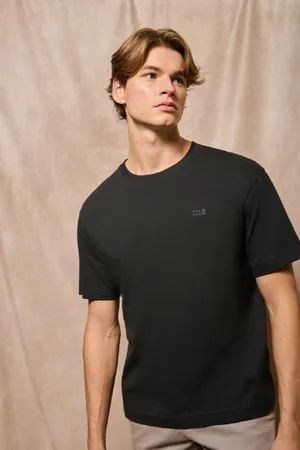 Polo Club® Camiseta Negra De Cuello Redondo Con Logo Engomado