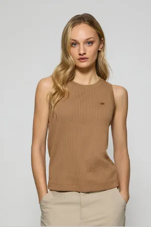 Polo Club® Camiseta Top Tamika Acanalada Con Detalle De Botón Nacarado