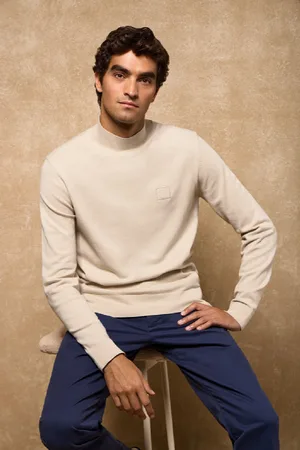 Polo Club® Jersey De Punto Khan De Cuello Perkins Y Detalles