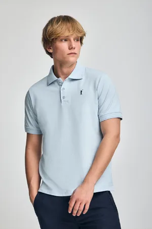 Polo Club® Polo Azul Claro De Manga Corta Y Tres Botones Con Logo Bordado Rigby Go