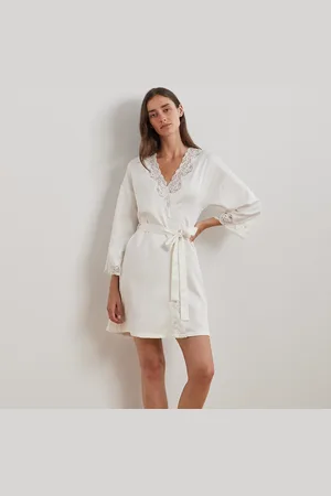 Ralph Lauren Bata de raso con ribete de encaje