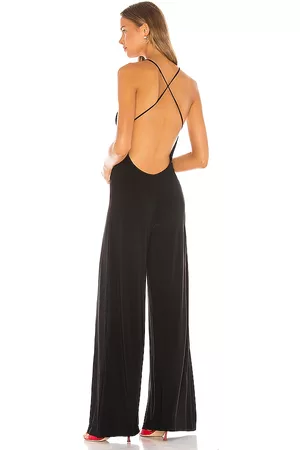 REVOLVE Norma Kamali Norma kamali low back slip jumpsuit en color talla L en - Black. Talla L (también en M, S, XL, XS, XXS).