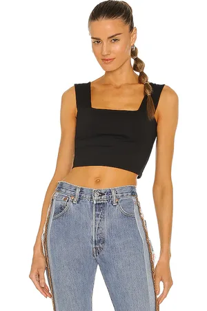 REVOLVE Susana Monaco Susana monaco wide strap crop top en color talla L en - Black. Talla L (también en M, S, XL, XS).